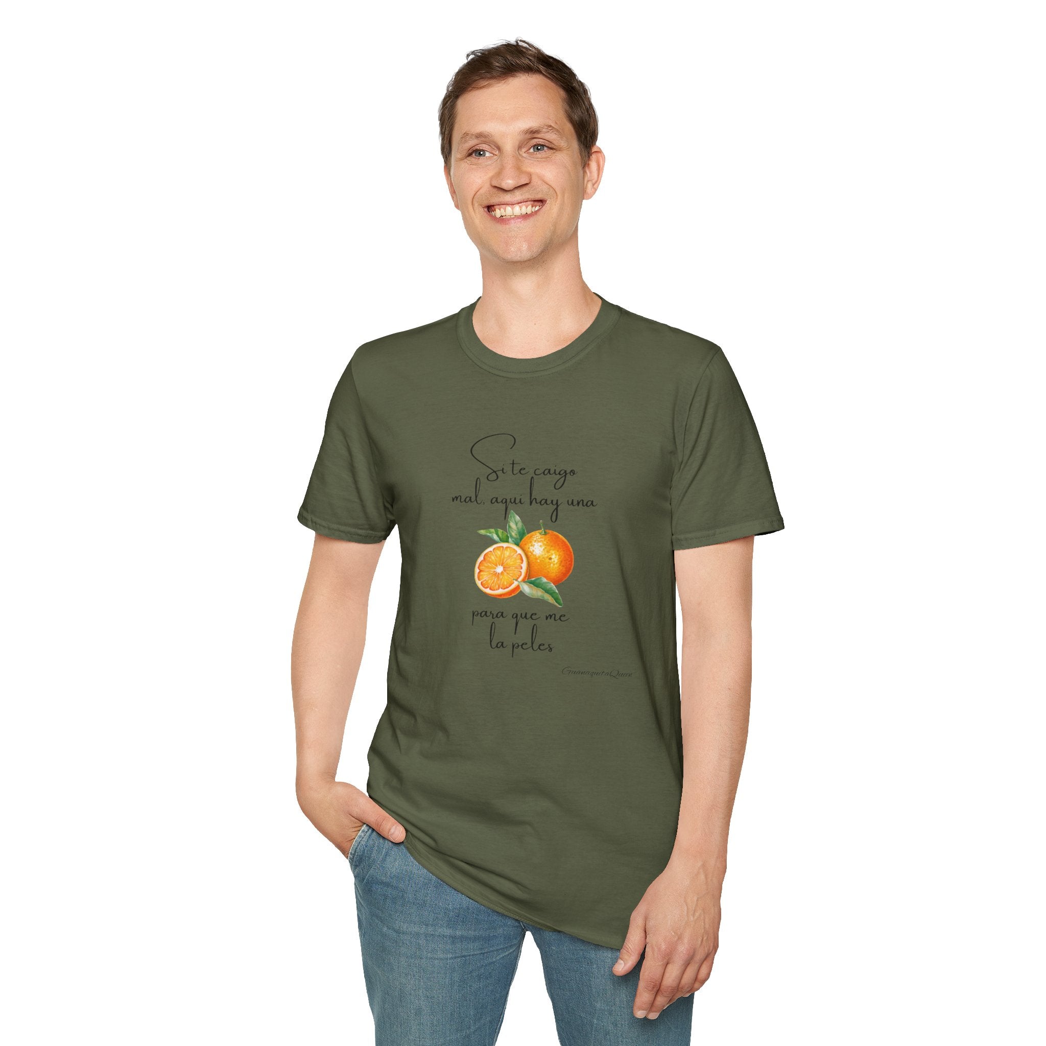 T-Shirt — Spanish Orange Illustration Tee: “Si te cansas mal, sigue hoy sino, para que no te la pelee” Citrus Graphic