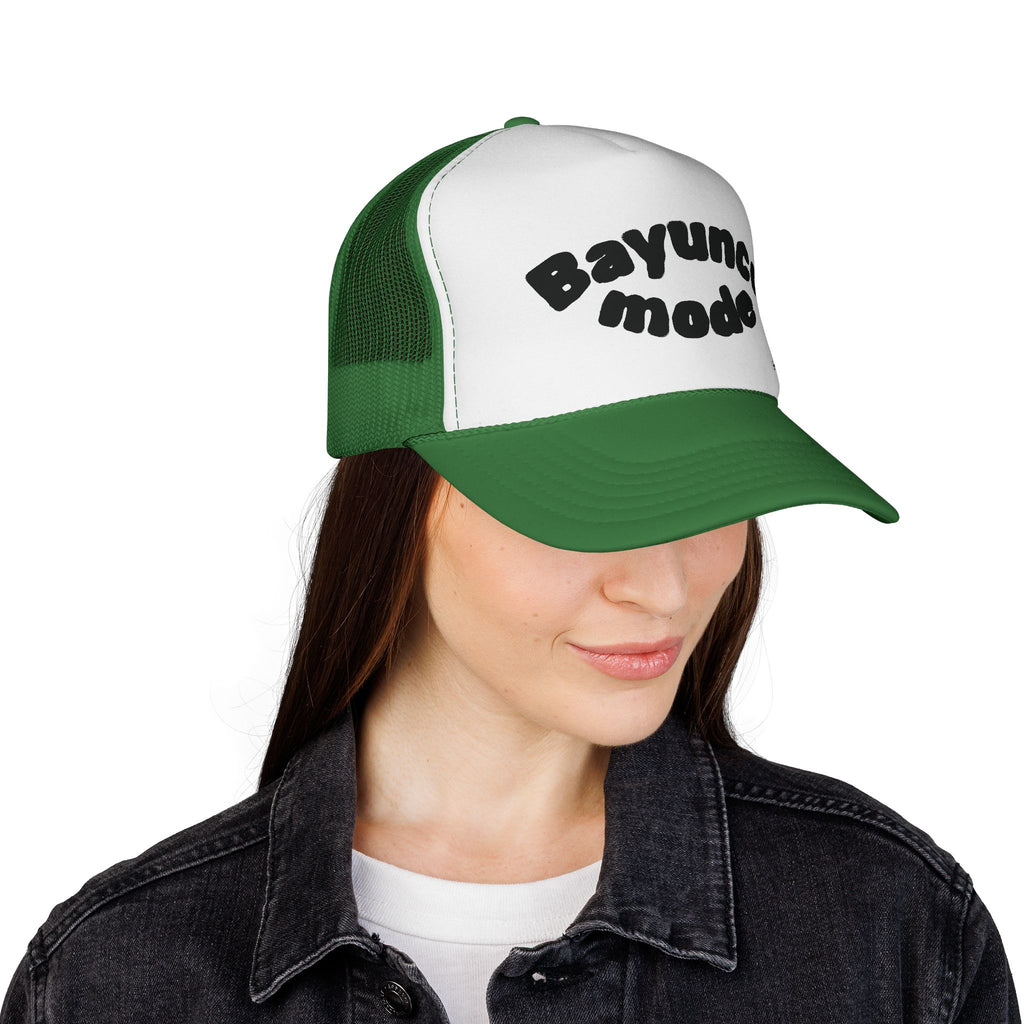 Bayunco Mode trucker cap | retro bubble text mesh hat